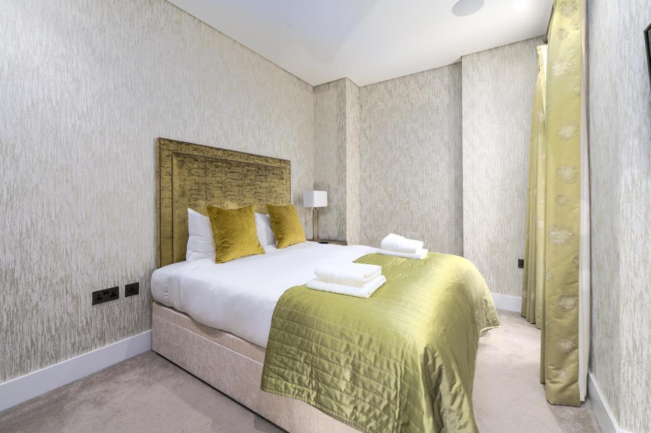 Chancery Lane By Capital * Londra